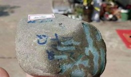 翡翠原石爆料视频,视频爆料背后的珍稀宝石故事