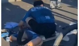 苏有朋爆料父亲被打视频,痛揭家庭暴力真相