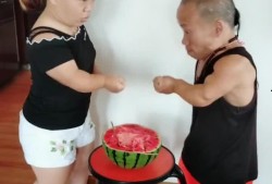 网红夫妻吃瓜了,揭秘娱乐圈幕后真相